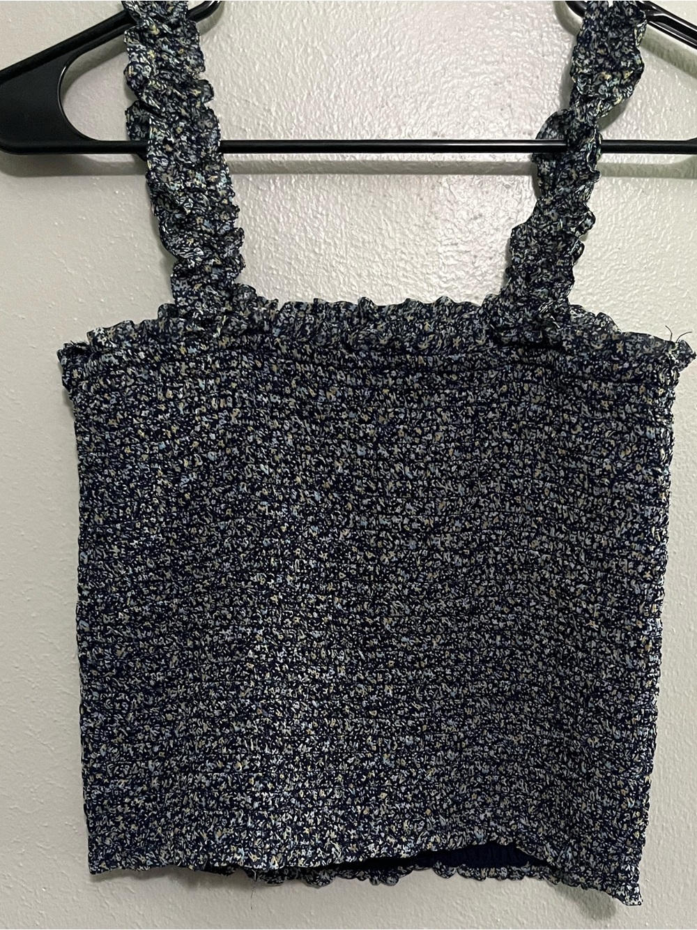 Abercrombie & Fitch Navy Blue Smocked Cropped Tank with Ruffle Straps - Picture 3 of 7
